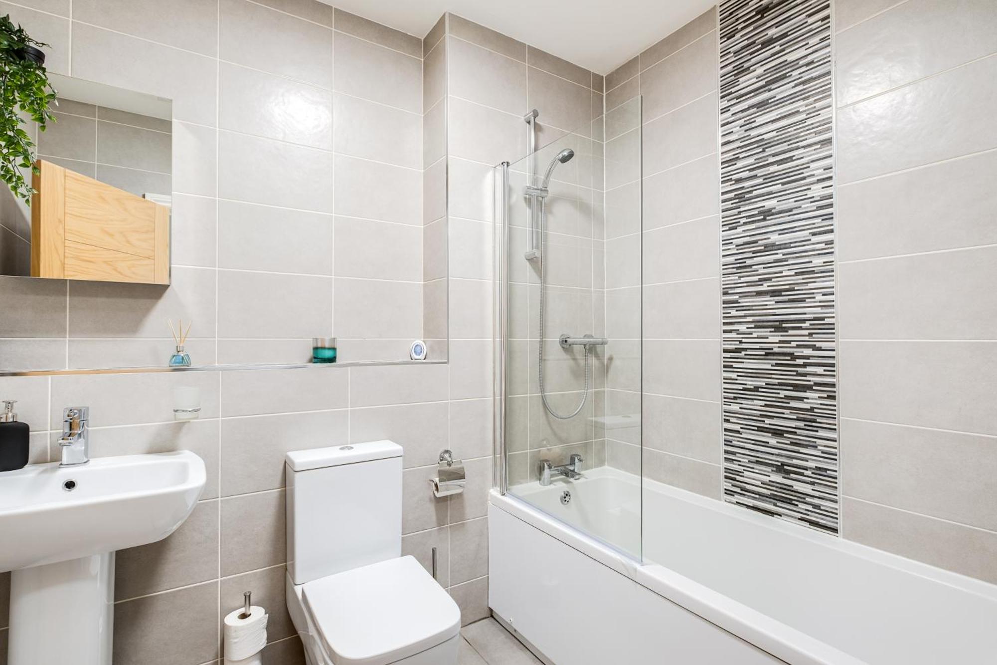 Pluxa Blue Sapphire Luxury Stay Free Parking Free Wifi - Walk Everywhere, Travel, Biz, Leisure Birmingham Eksteriør bilde